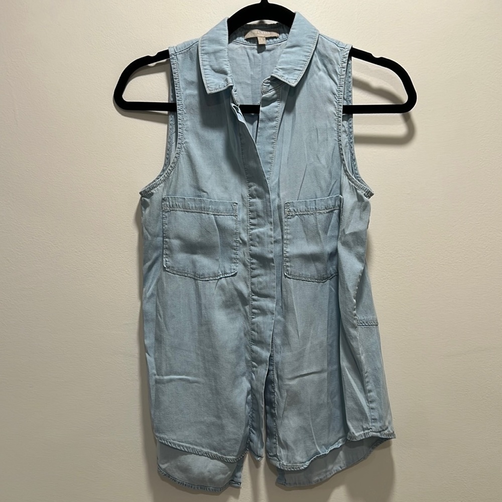 𝅺JOAN Vass Chambray Denim Shirt S/S Size S